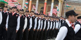 Magyar Gárda megítélése: egzisztenciális félelmek erősítik a szélsőségeket