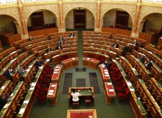 Közéleti tartalom az új médiatörvény előtt és után