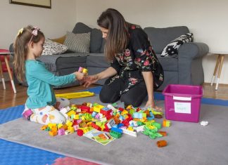 Jelentősen nőttek az anyák terhei a karantén alatt