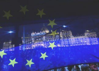 Erős nyugati orientáció mellett ugyanúgy félünk Sorostól, mint Putyintól