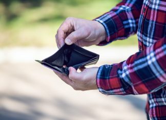 A magyarok negyede kevesebb pénzből él a járvány óta