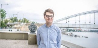 A Momentum és az MSZP-P jelöltje az esélyesebb a Csongrád-Csanád megyei 2-es számú választókörzetben