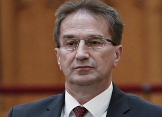 Völner-ügy: többség szerint a miniszter is felelős