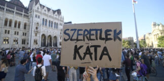 Növekszik az elégedetlenség a Fidesszel szemben, de az ellenzék mégsem szárnyal – Miért?