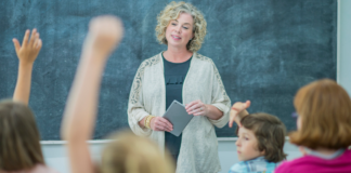 The majority would give teachers a salary higher than 530 thousand HUF gross