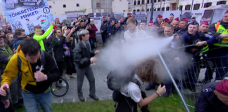 A többség nem tartja elfogadhatónak sem a könnygáz bevetését, sem a kordonokat a várban