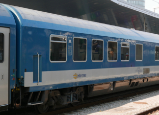 A vonattal utazók négy százaléka használ vármegye- vagy országbérletet