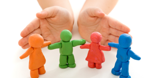 A többség szerint a jelenlegi törvények hatékonyabb betartatásával lehetne a gyerekeket jobban megvédeni