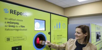 A többség szerint az új palackvisszaváltási rendszer jó cél érdekében jött létre, de rossz a kivitelezés