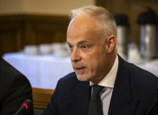 A többség Szalay-Bobrovniczky Kristóf lemondását szeretné