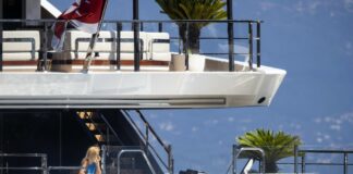 Kétharmadot zavarja a NER luxus életvitele