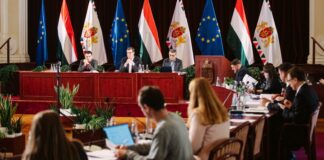 Közel kétszer annyian hibáztatják az Orbán-kormányt Budapest pénzügyi válsághelyzetéért, mint a városvezetést